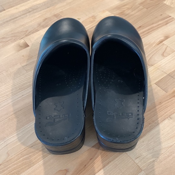 Womens Dansko - Picture 2 of 5